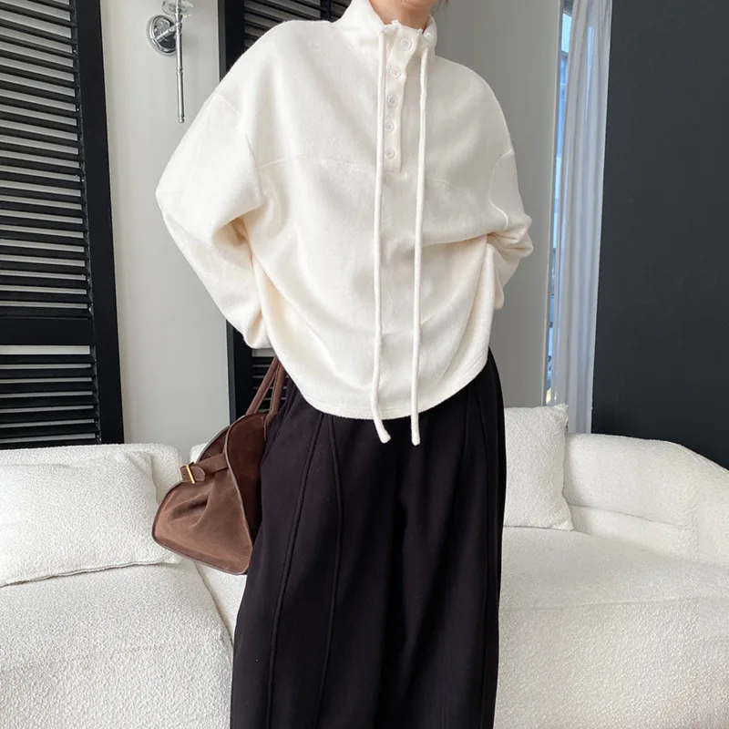 LIMO Spring Summer 2025 Trending Simple Casual Comfortable Lapel Hoodie with Drawstring Buttons Design Polyester Fabric