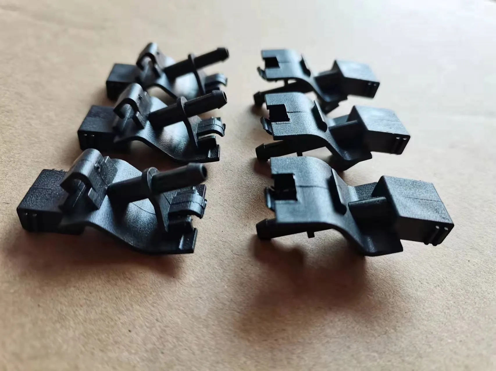 

For ZOTYE T600 Z300 Z500 Front Hood Glass Wiper Nozzle 1pcs