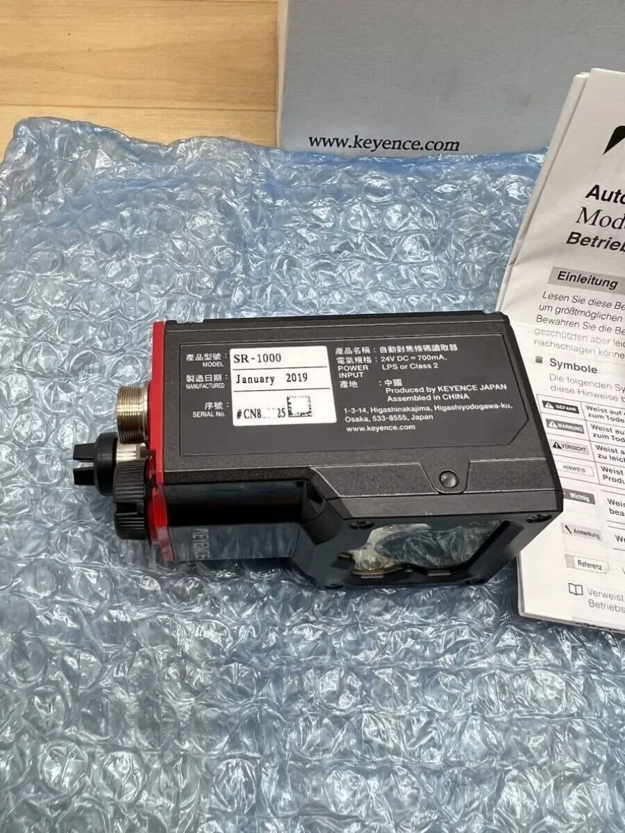 Keyence SR-1000 Automatic Focus Code Reader New #xhd