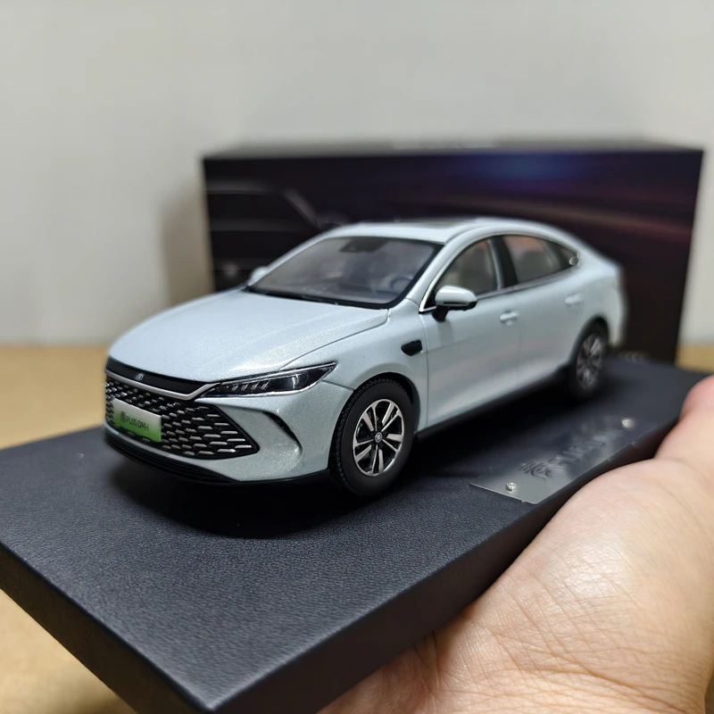 

Diecast 1:32 Scale BYD Qin PLUS DM-i 2025 Second Generation Intelligent Driving Edition Alloy Car Model Collectible Toy Gift