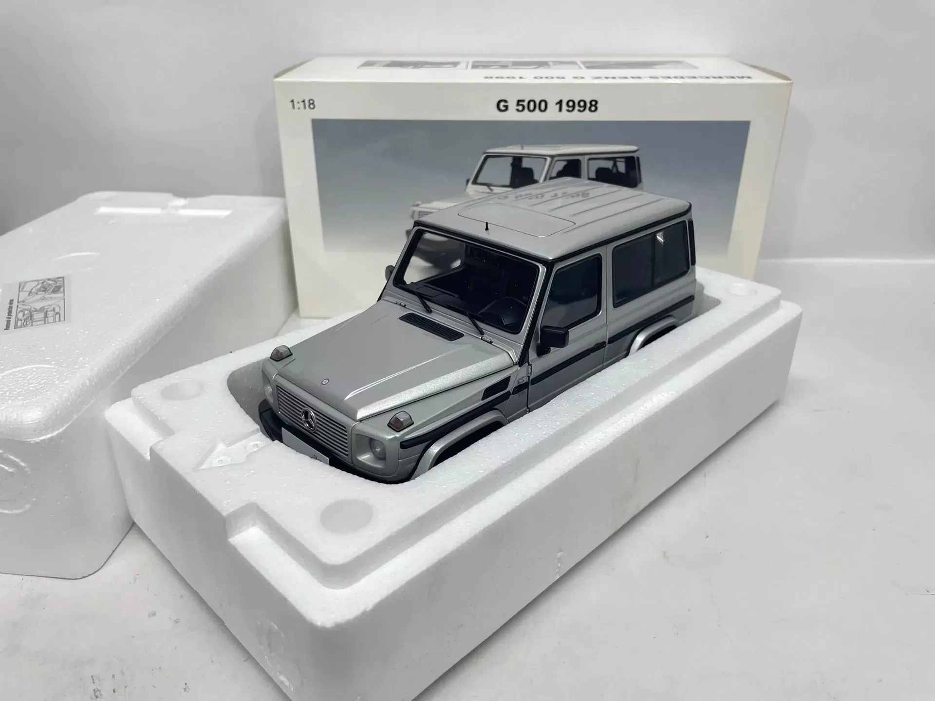 

Autoart 1:18 G500 1998, серебряная имитация, ограниченная серия, все открытые металлические статические модели автомобиля из сплава, игрушка в подарок