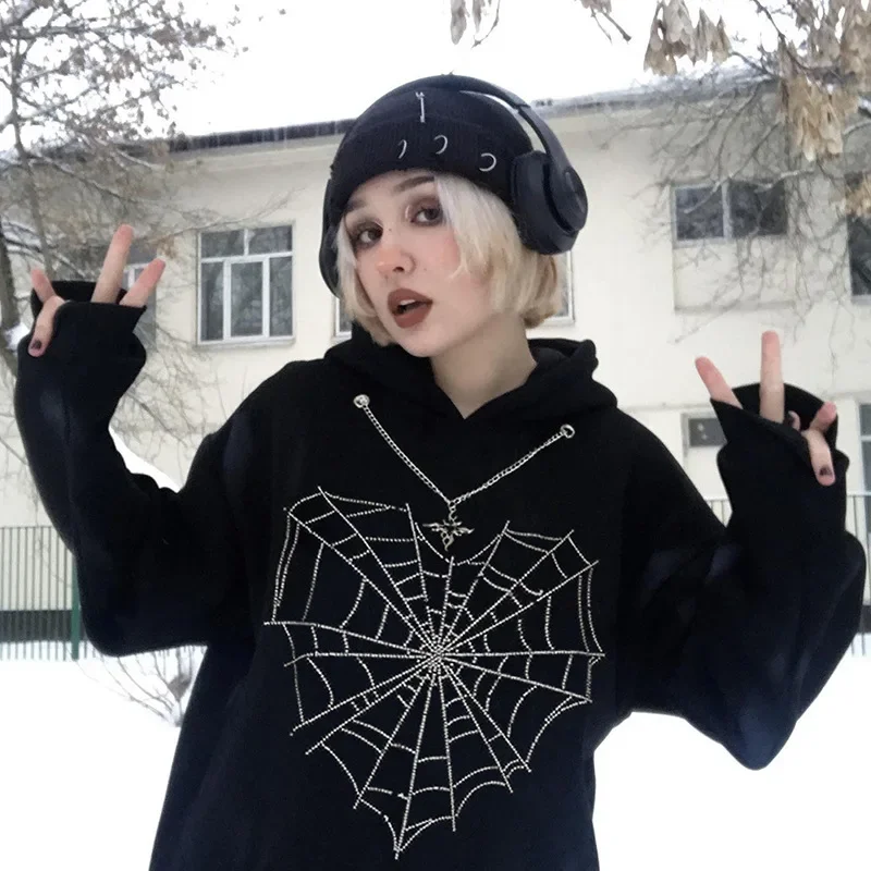 

Fashionable dark girl spider web stitching heart hot diamond loose hooded sweatshirt with metal chain