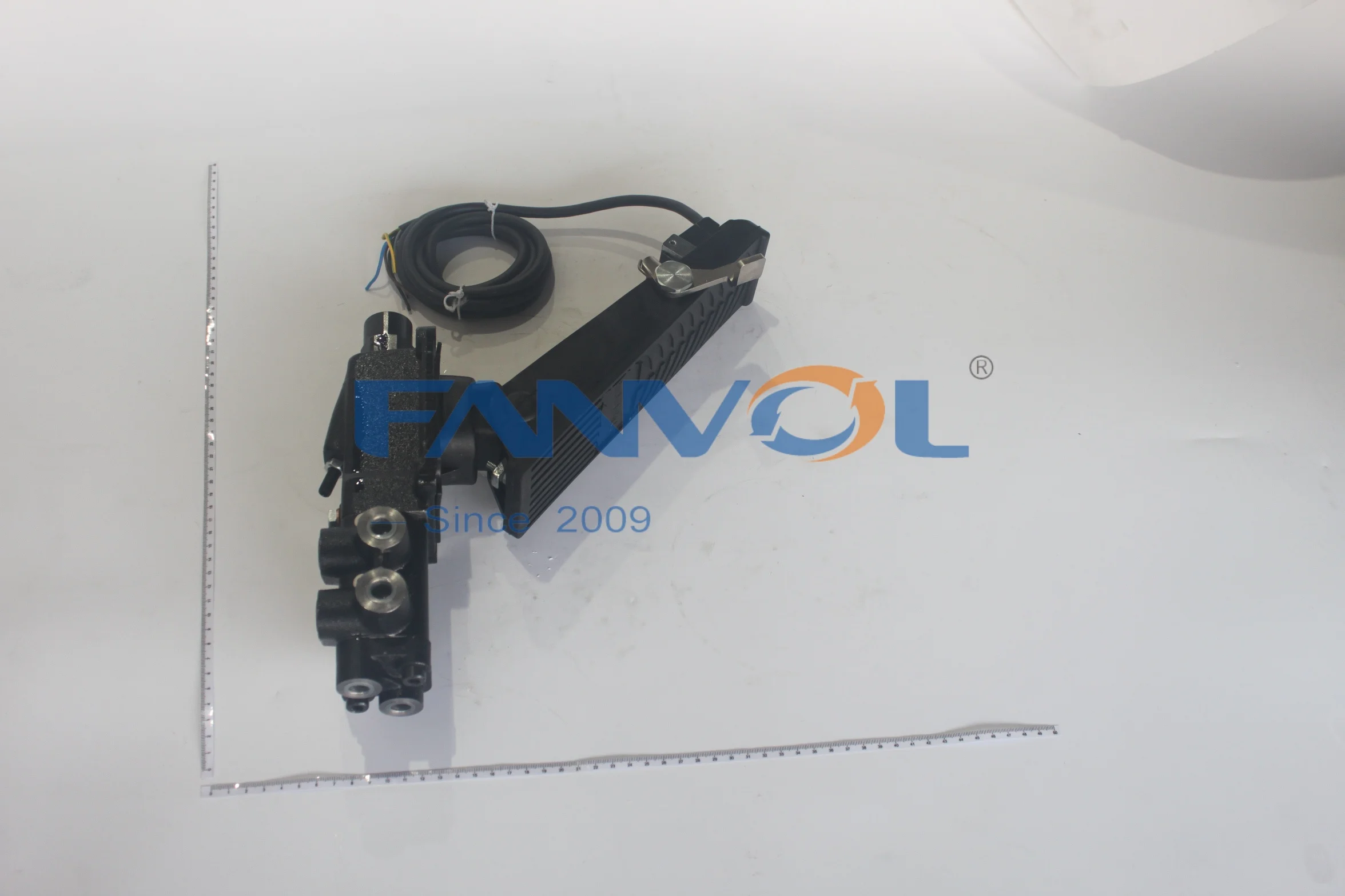 Fantuzzi/Terex 2577.020.0008/2577.020.0009/2577.020.0012/912039166 Brake Pedal