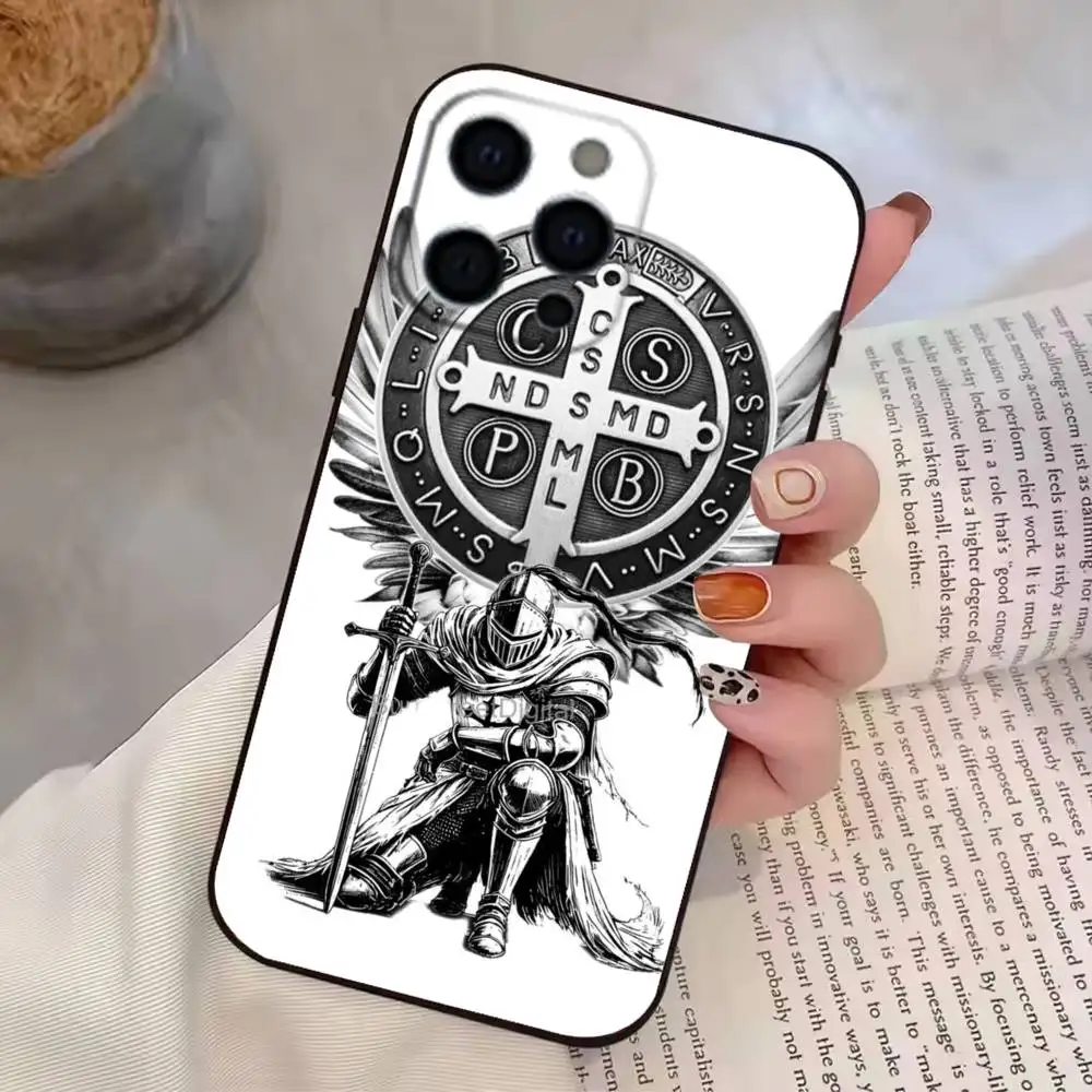 Gladiator b-Black  Phone Case For iPhone 17,16,15,14,13,12,11 Plus,Pro Max,XS,Soft Silicone Black Cover