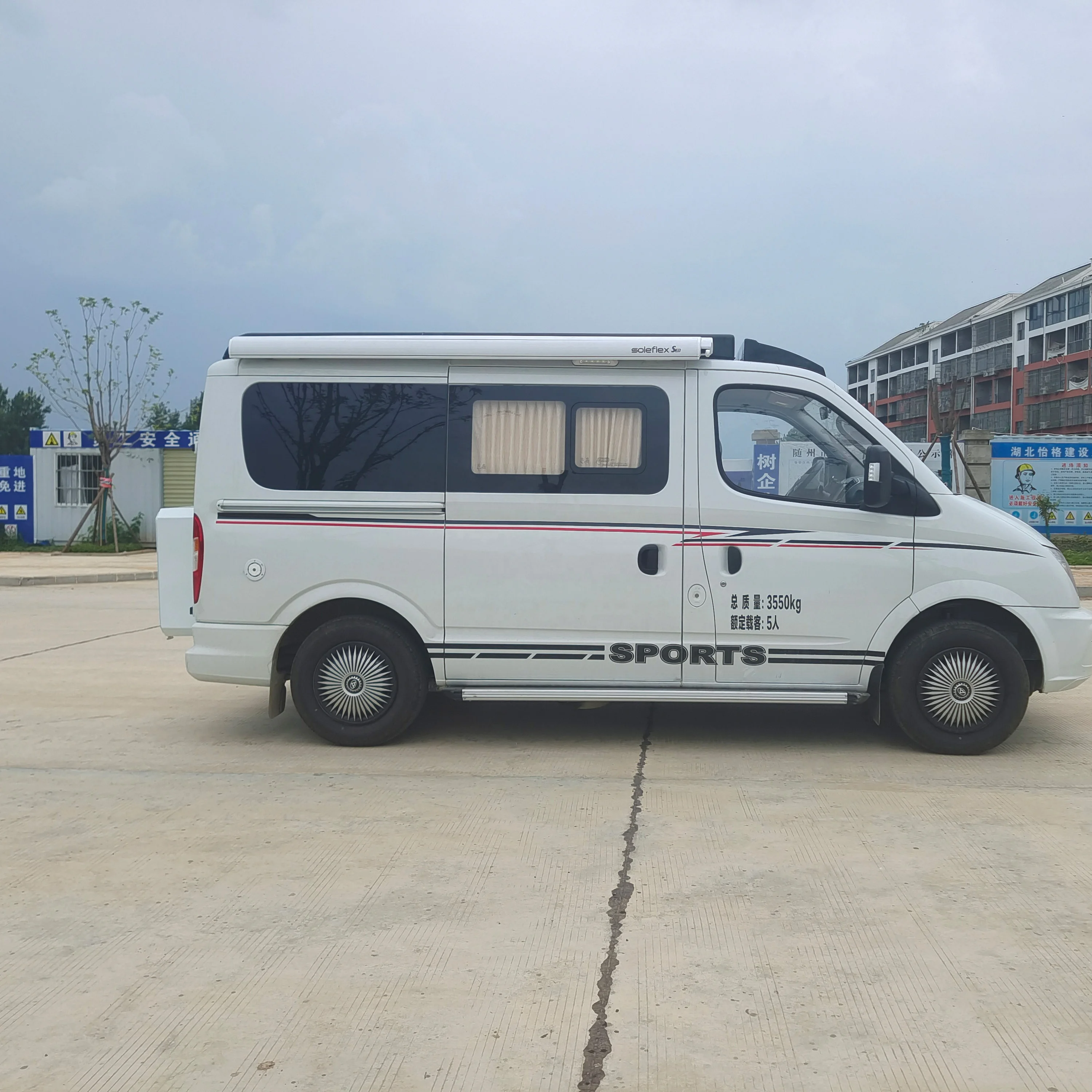 Markiza kasetowa montowana od góry do przyczepy kempingowej/autokaru S35