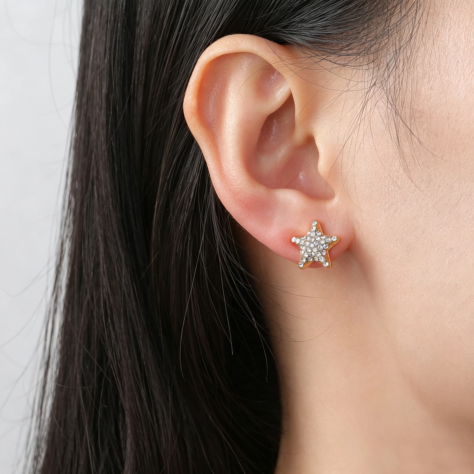 Kkjoy Edelstahl-Ohrstecker, vollständig mit Strasssteinen besetzt, funkelnder Stern-Ohrring, Schmuck für Damen, Party, Hochzeit, Jubiläumsgeschenk – Detail 3