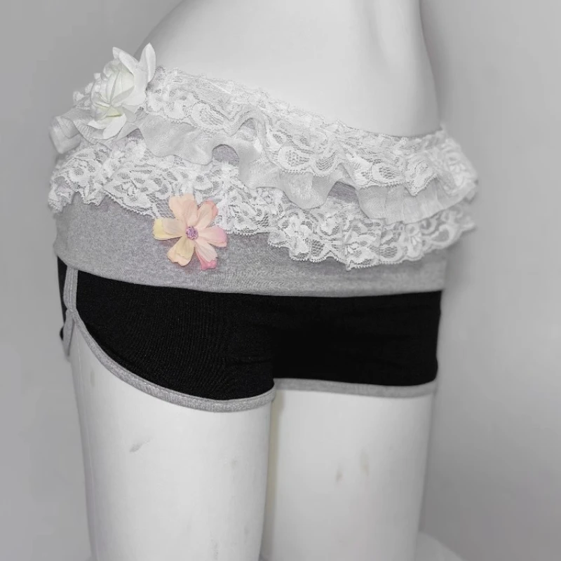 Original Three-dimensional Flower Decorative Women's Pants 2025 Summer New Lace Sweet American Retro Sports Casual Shorts Ladies