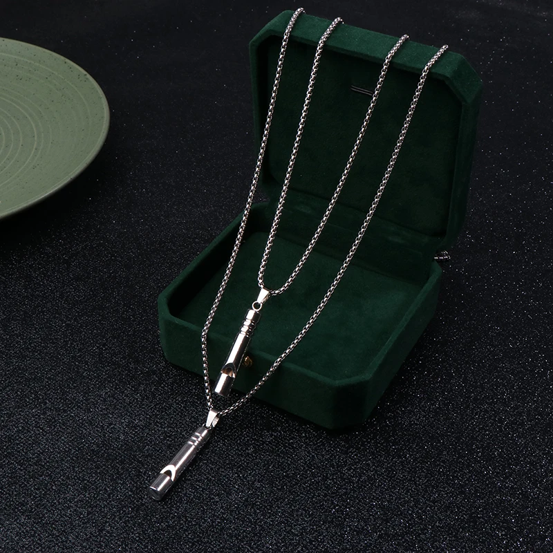 

Громкий аварийный свисток для выживания с брелоком и шейным ремешком для кемпинга, пешего туризма, сигнализации, спасательных аксессуаров