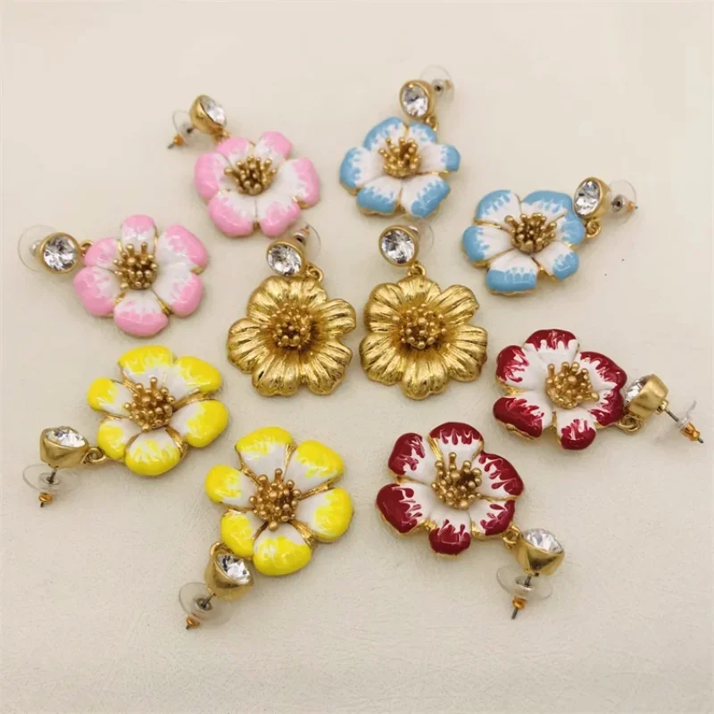 

Sweet Romantic Hand-painted Enamel Flower Drop Oil Earrings Light Luxurious color Tmperament Beautiful Earrings