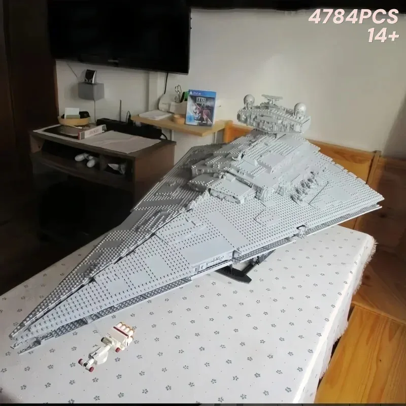 

Large Star Destroyer Space Warship Building Blocks Kit 4784PCS 75252 Model for Adults