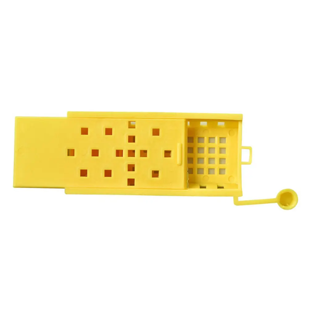 10Pcs Bee Queen Cages Plastic Rearing Cup Kit Portable Easy-to-Use Beekeeper Essential Tool for Queen Capture and Beekeeping