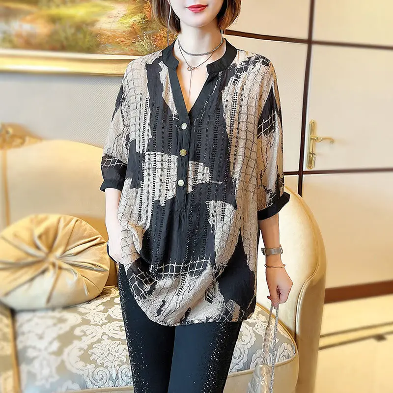 Summer New Streetwear Plaid Printed Shirt Women\'s Clothing Loose Commute Elegant V-Neck Spliced Chic Diamonds Button Midi Blouse