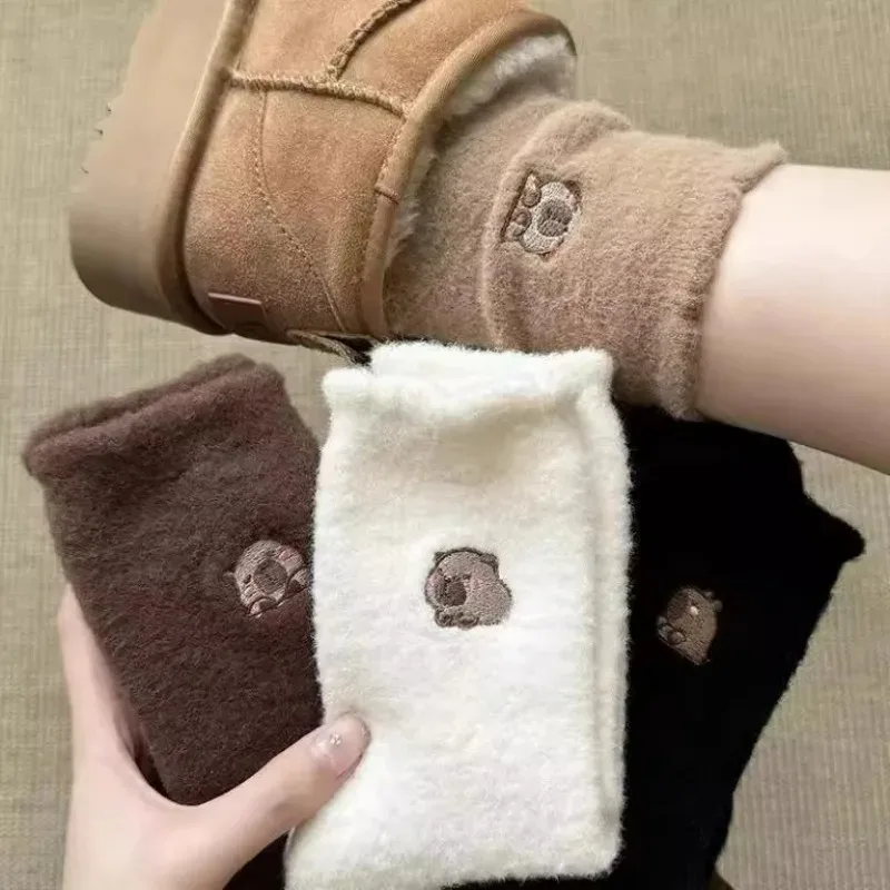 4pairs Cartoon Cute Fleece Embroidery Capybara Socks Ruffle Soft Tube Socks Kawaii Winter Thicken Warm Sock Outdoor Woman Socks