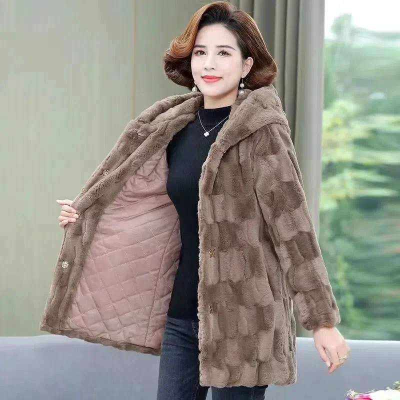 Pop Pop New Mother's Winter Coat High-End Mink Velvet Imitation Fur Coat Middle-Aged And Elderly Women's Hooded Thicke Mink Velv