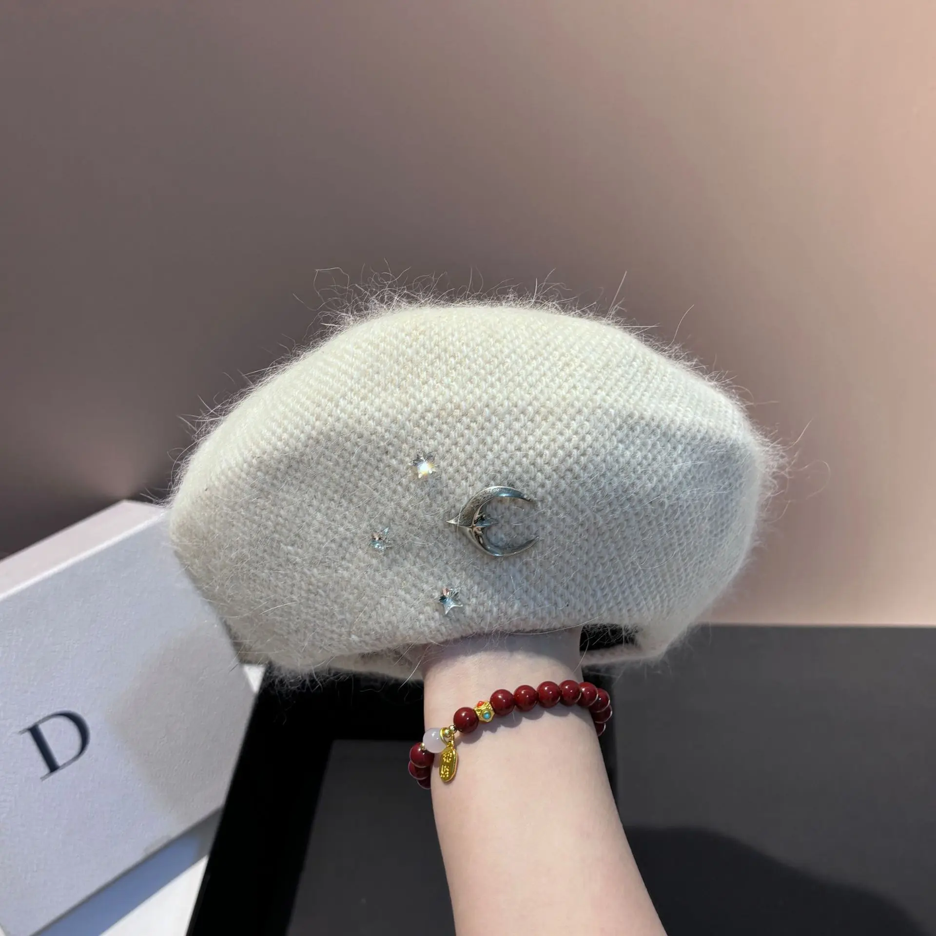 

Fashion Age-reducing and Warm Rabbit Fur Beret Winter New Small Fragrant Style Light Luxury Moon Bud Hat Ear Protector Hat