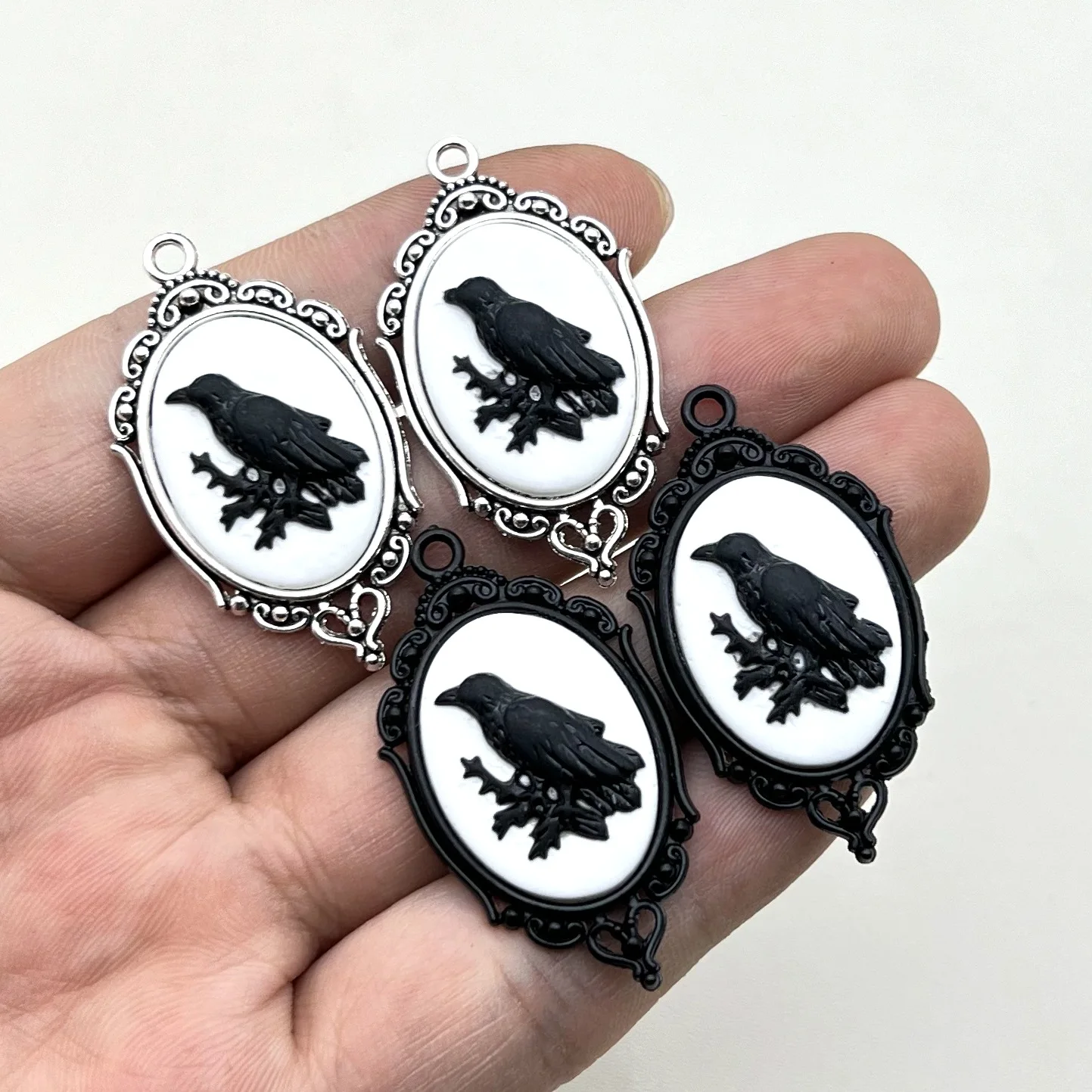 

2pcs Gothic Black Crow Silver Plated Framed Raven Relief Charms Halloween Witch Pendant Fit Jewelry Making DIY Jewelry Finding