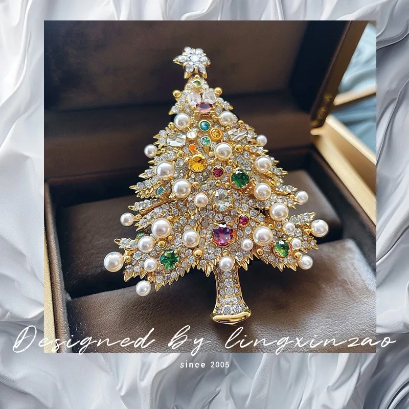 

Luxury Pearl Christmas Tree Series Brooch Women Delicate High Quality Christmas Brooches Pin Brooch Jewelry Gifts for Girls