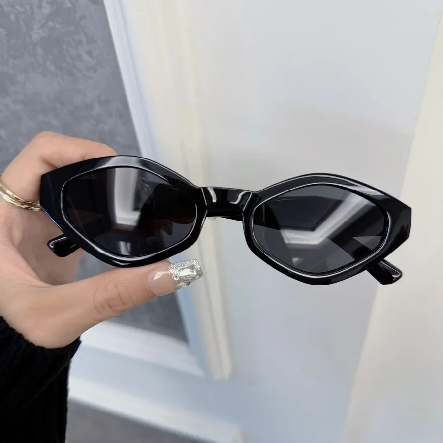 Casual Vintage Square Sunglasses For Women Men Classical Brand Retro Round Sun Glasses Unisex Oculos image 4