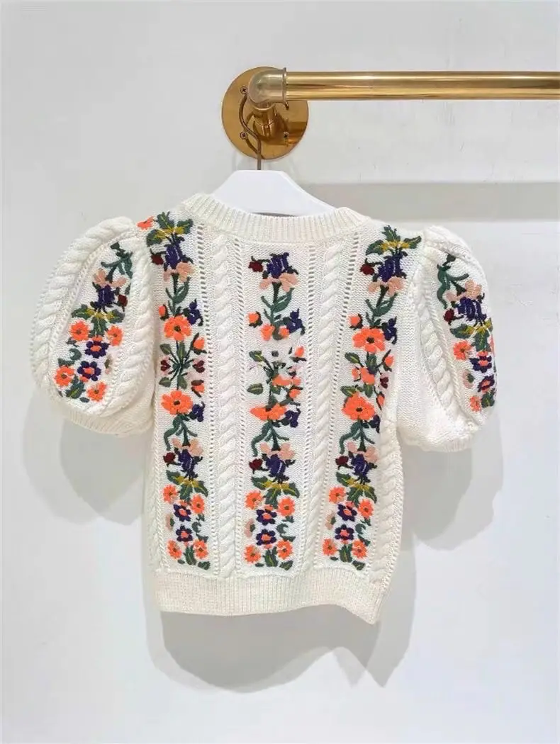 Spring Summer 2023 Street Wear Women O-Neck Embroidered Flowers Puff Sleeve Casual Clothes Knitted Sweater Top