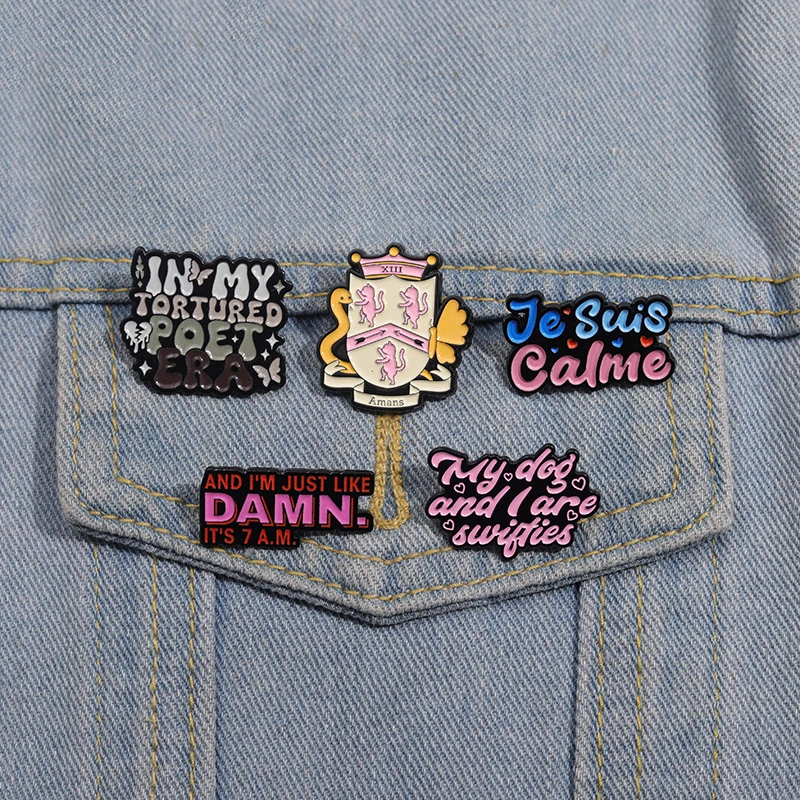 Pop Music Singer Enamel Pins Custom Je Suis Calme Brooches Lapel Badges Funny Jewelry Gift for Fans Friends