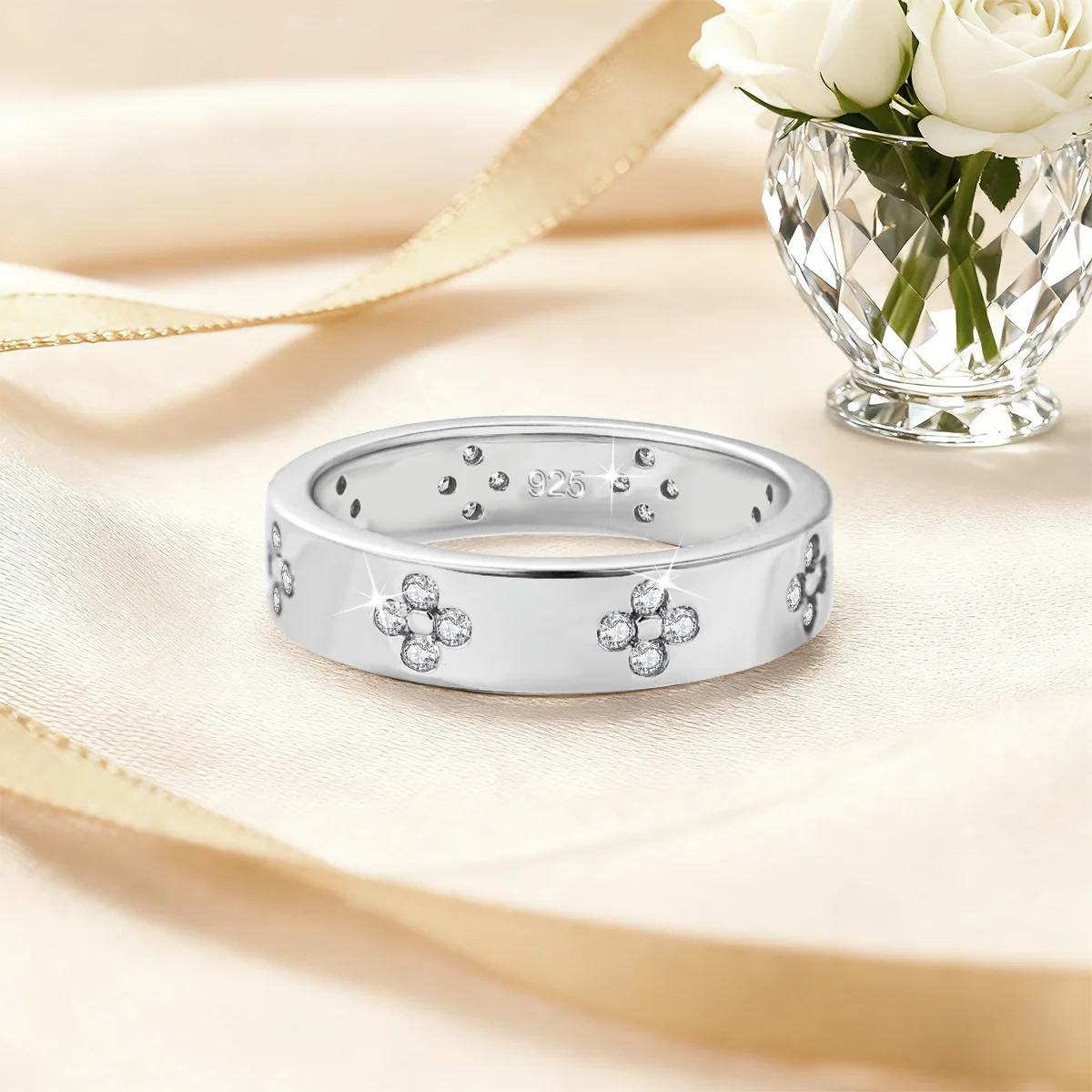 Großhandel 18K vergoldete 925 Sterling Silber Ringe für Frauen, vierblättriges Kleeblatt Moissanit minimalistischer Verlobungs- und Versprechensring – Detail 2