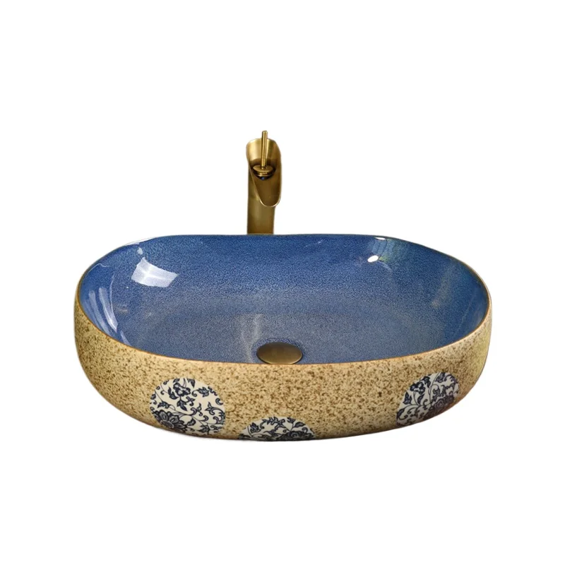 

Сине-белая круглая печать, художественная сцена, керамический умывальник, старинная кровать и балконная раковина для завтрака