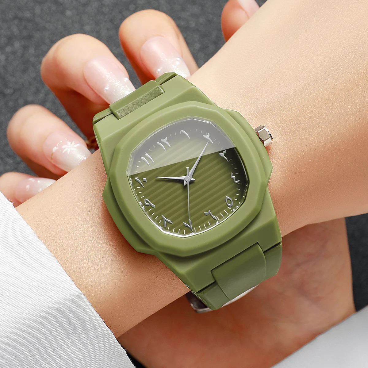 Modische Quadratische Unisex-U – Silicone Band Women Bewertung und Preis