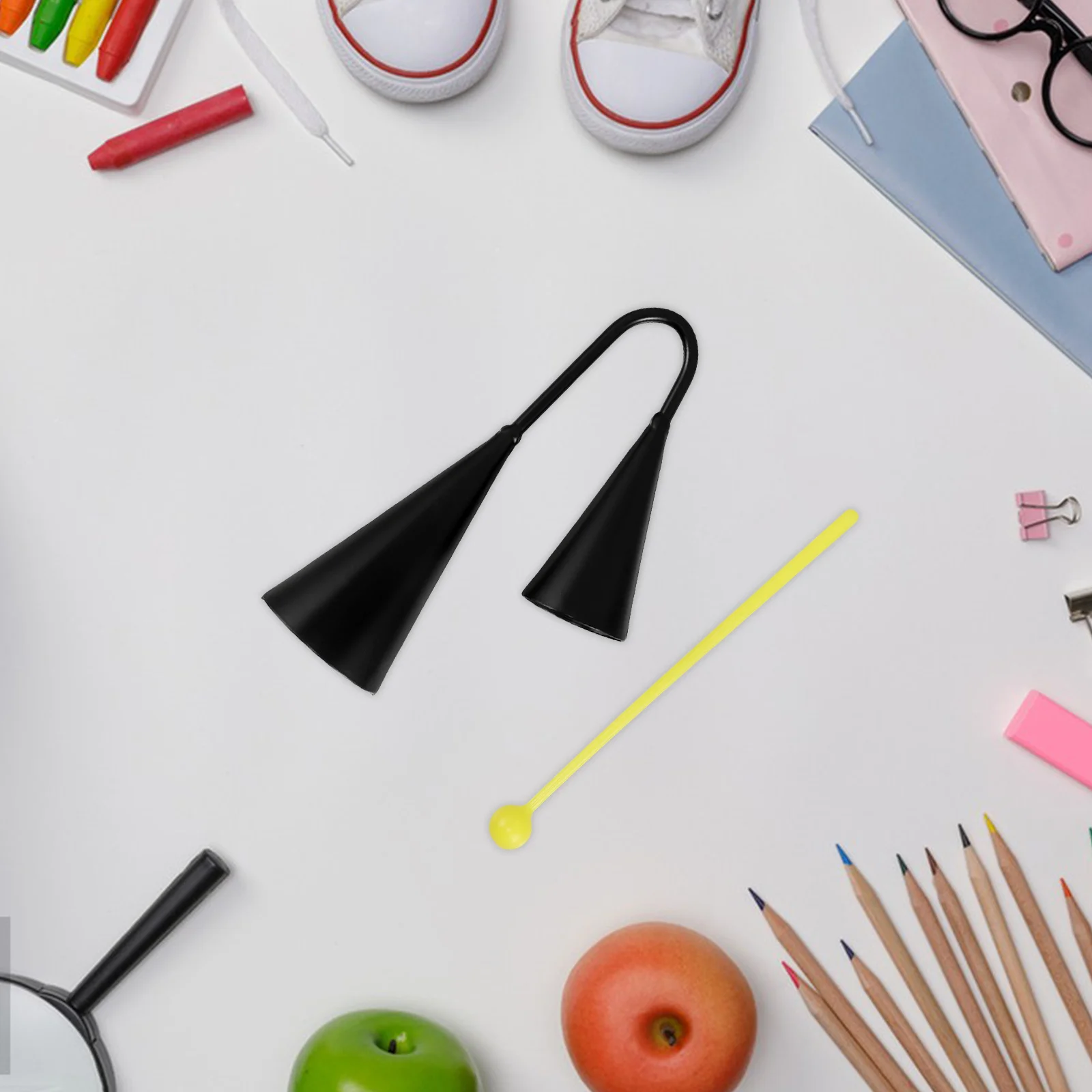 أجراس أجوجو على شكل جرس البقر بلونين مع عصا بلاستيكية محمولة باليد أداة قرع لاتينية للأطفال الصغار التعليم الموسيقي