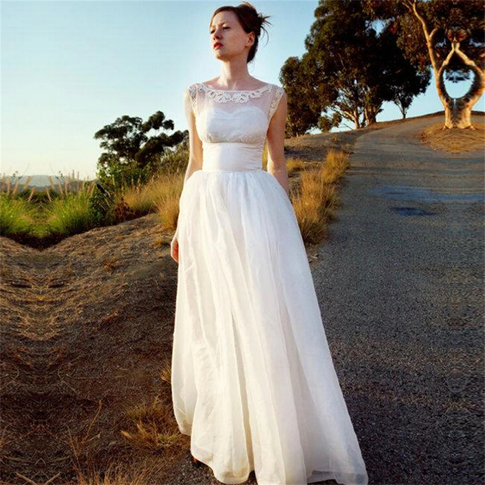 Customized ZJ9018 Vintage Wedding Dresses O-Neck Short Sleeves Bridal Gowns Lace Appliques A-Line