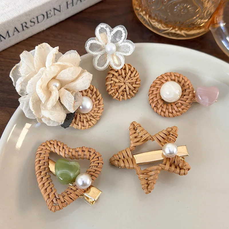 Bohemian New Trend Alloy Resin Bamboo Woven Geometry Duckbill Clip Vacation Party Creative Hair Clip Women's Fashion Headwear