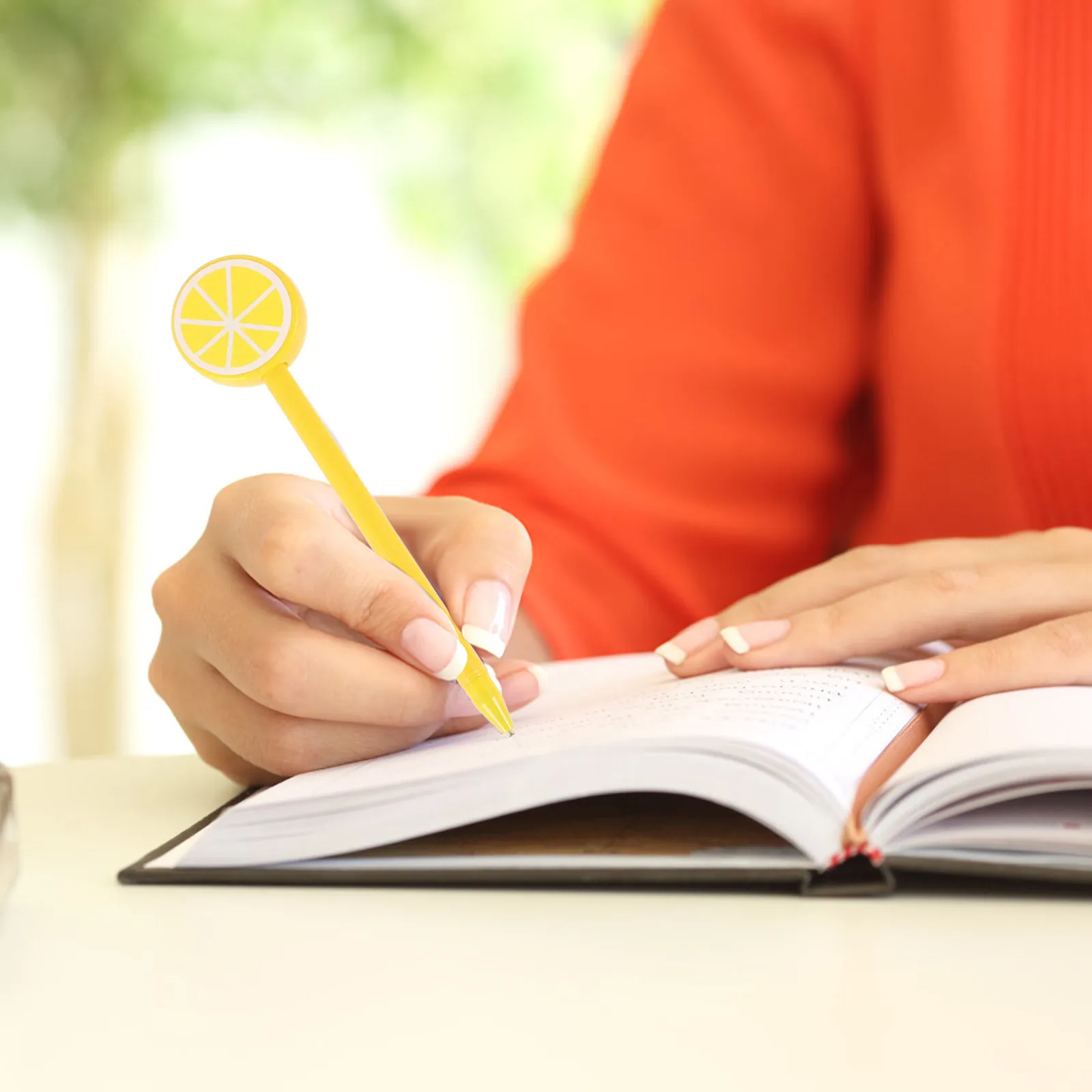 

Набор из 12 гелевых ручек в форме фруктов, мультяшный дизайн, для письма, подарки для студентов, школьные принадлежности, милый дизайн