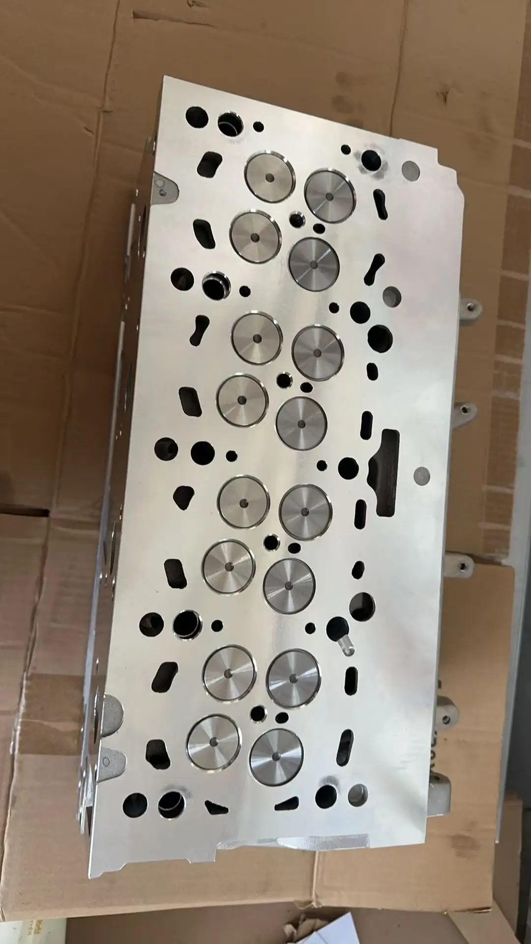 New Condition Car Engine Cylinder Heads Auto Part for  CBAA Engine Model