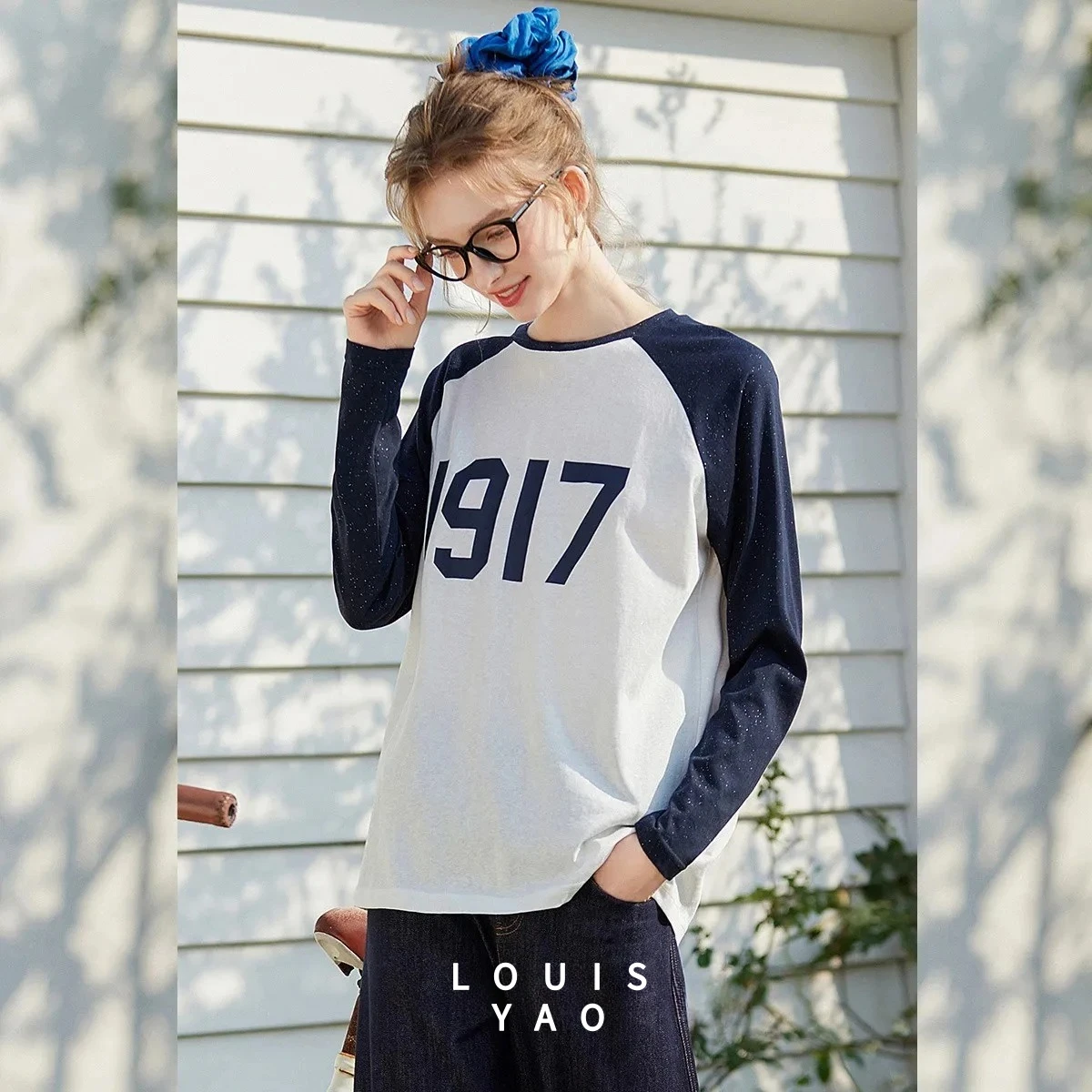 

LOUISYAO Contrast Color Long Sleeve Tees 2025 Autumn New Round Neck Letter Pattern Women's T-Shirt Chic Wear Tops