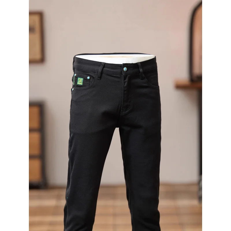 

Черные джинсы, мужские осенние 2024, новый тренд, корейская версия, простые облегающие брюки с вышивкой и маленькими штанинами