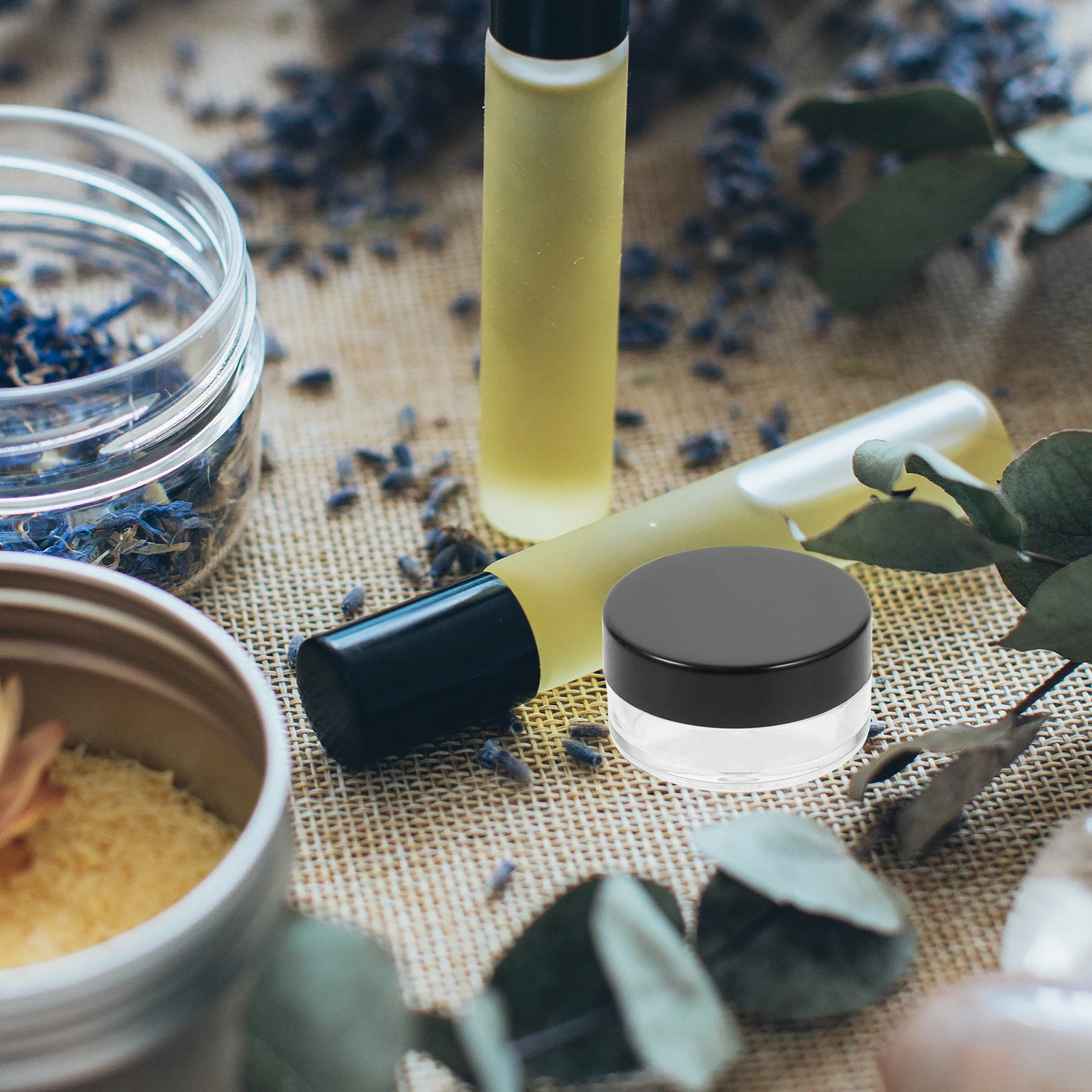 

20 pcs 5G Transfer Bottles Round Cream Containers Refillable Leakproof Plastic Empty Storage For Travel Makeup Art