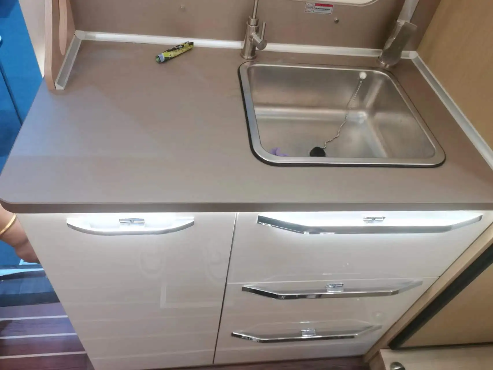 Multi-function Camping Aluminium Honey Comb Rv Furniture  for Camper Van Interior Furniture Space-saving Kitchen Cabinet