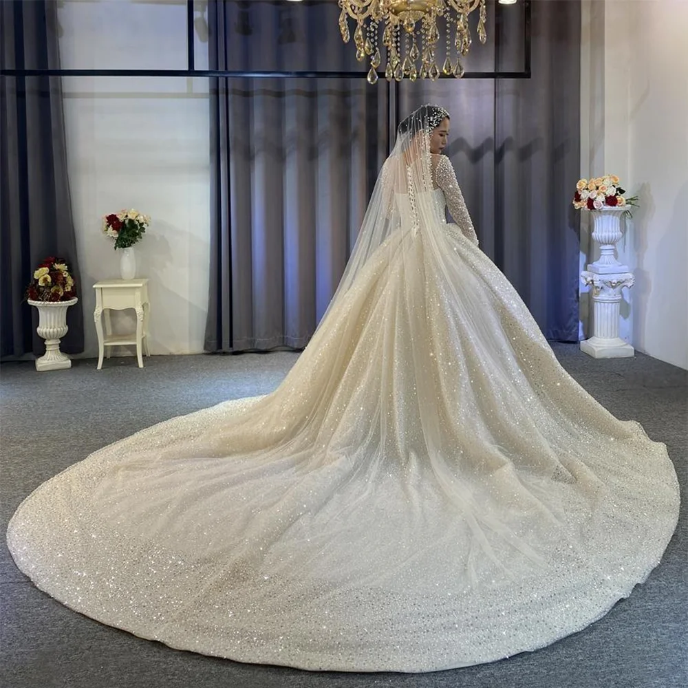 Exquisite Pearls Sequined Wedding Dresses White Fashion O-Neck Long Sleeves Ball Gowns Elegant Chapel Train Luxury Bride Dress