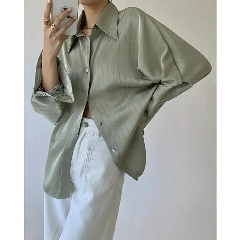 Qweek-Blusa listrada de manga comprida feminina, camisa de escritório minimalista extragrande, dinheiro antigo, botão, branco, estilo coreano, elegante, outono