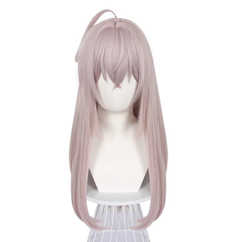 De pruik die mijn klasgenoot Clara droeg voor haar cosplaying was een lichtroze lang haar met een realistische hoofdhuidtop.