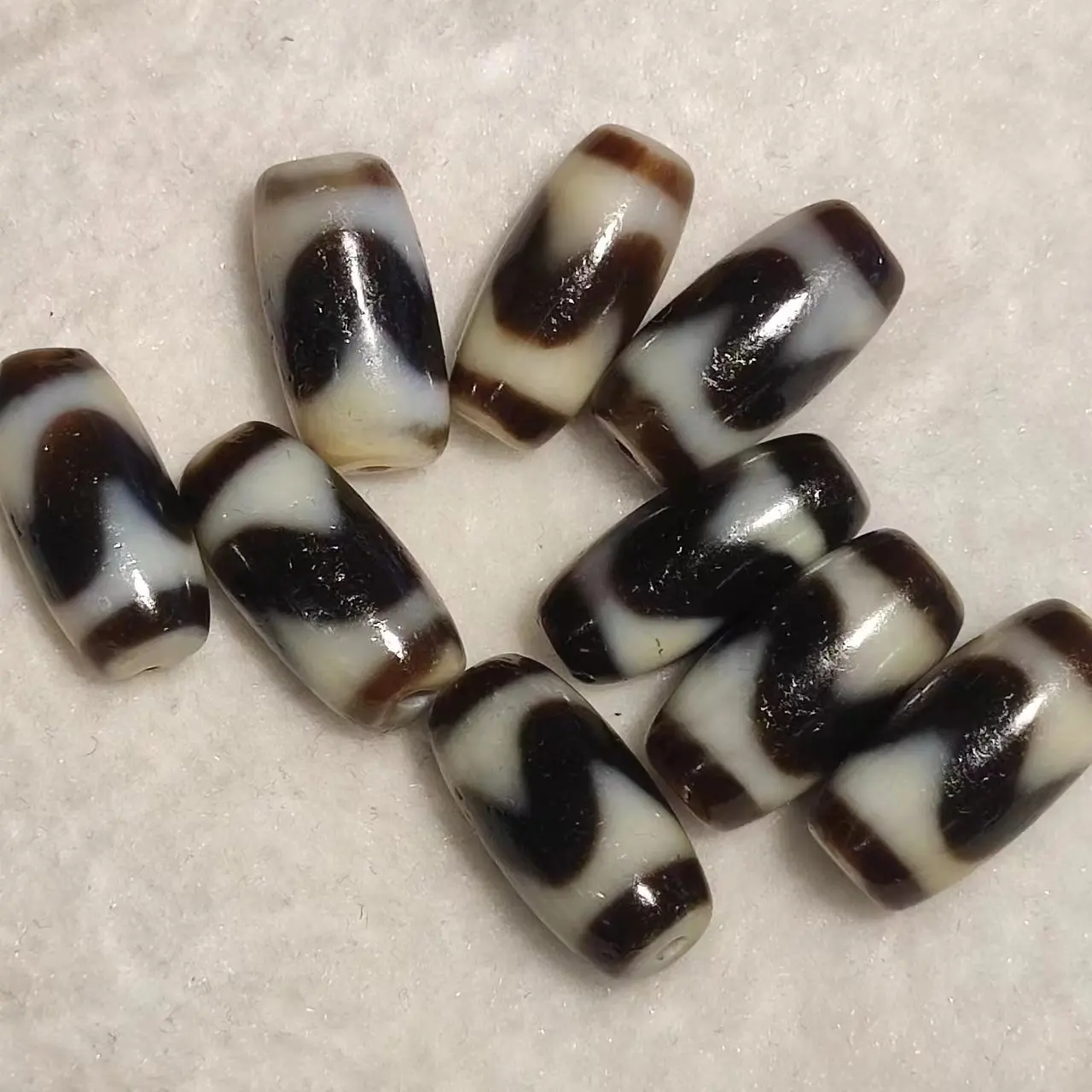 

5pcs/lot natural/tiger tooth pattern/agate dzi White-brown Barrel beads White core holes Weathering lines DIY bracelet necklace