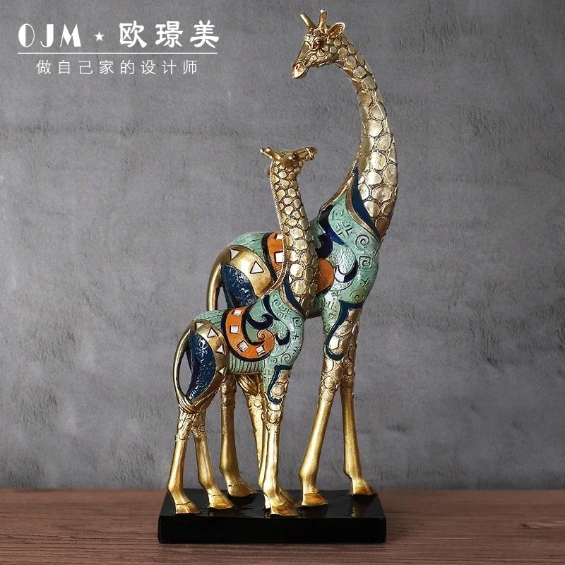 

Giraffe turn back deer ornaments creative villa TV cabinet living room home accessories modern luxury furnishings