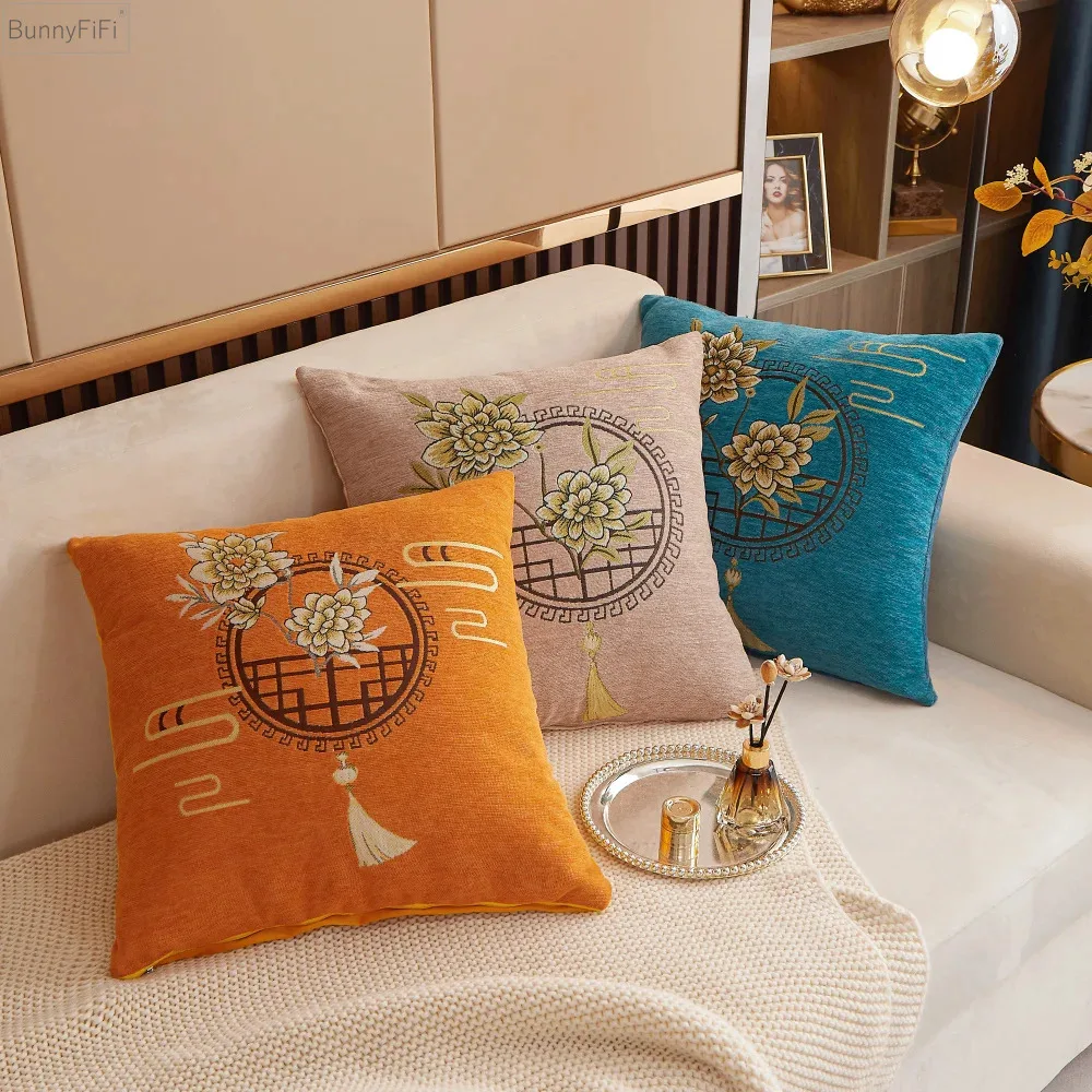 New Chinese Style Chenille Cushion Cover Chinese Embroidered Magnolia Flower Pillowcase Bedside Office Sofa Waist Cushion Case