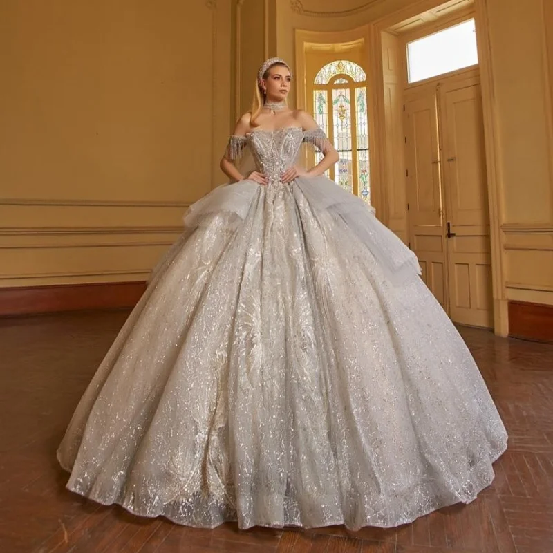 Рисунок 4 - Блестящее розовое платье Quinceanera