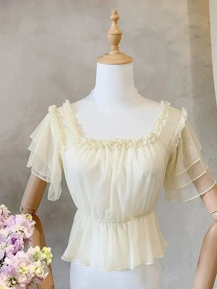 قمصان حلوة ملابس نسائية 2025 Camisas De Mujer بلوزة بأكمام منتفخة ورقبة مائلة قطع علوية قصيرة مكشكشة بلوزات صيفية بيضاء لطيفة #1