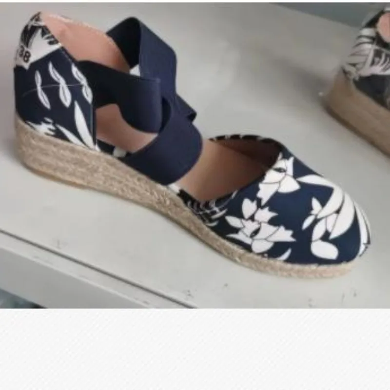 Comode scarpe romane con zeppa estate da donna nuova punta poco profonda fibbia in tinta unita espadrillas alla moda è Versatile