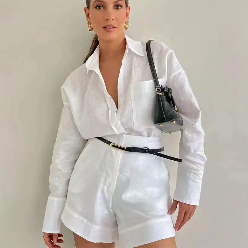 2024 Frühling lässig weibliche Outfits Frauen weiß blau Revers Knopf Hemden solide Revers Langarm Shirt Shorts passt Single Breaste