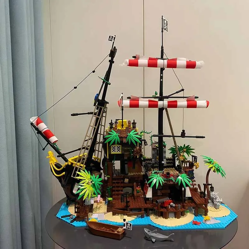 2545 Uds 2 en 1 Compatible 21322 bloques de construcción chico cumpleaños regalos de navidad Piratas de Barracuda Bay decoración del hogar