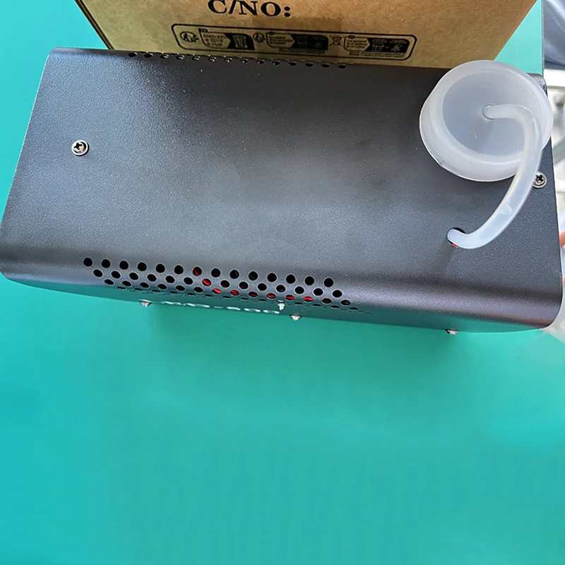 Nuova macchina del fumo da 500 W RGB 3 LED macchina del fumo a colori misti con espulsore del fumo da palcoscenico telecomandato per Natale