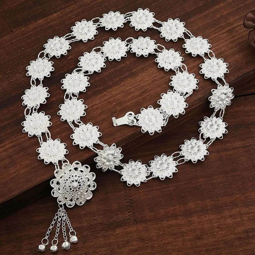 

Traditional Metal Ethnic Style Belt Silver Tassel Gold Belt Bell Hollow Out Flower Metal Waist Chain Party Decoration