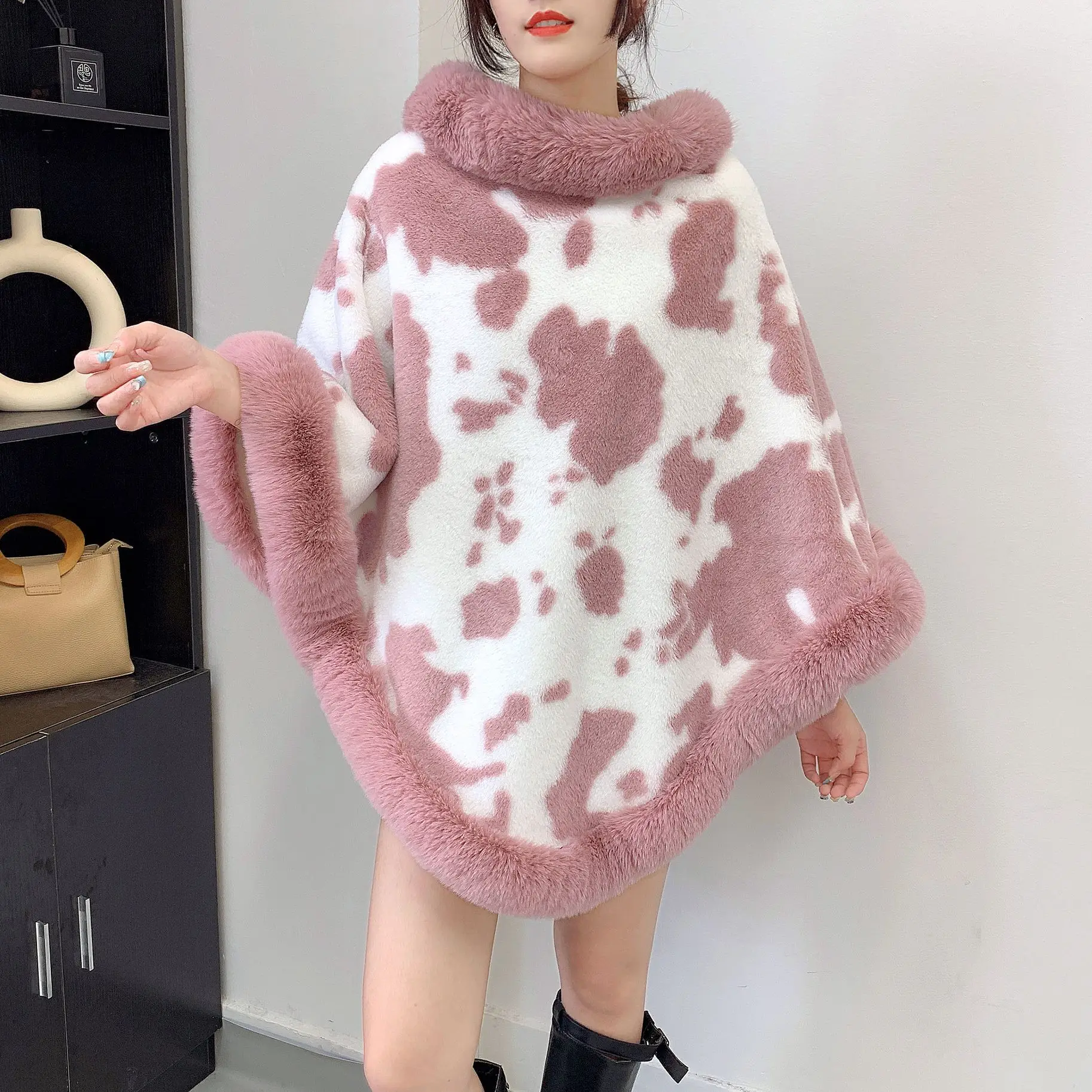 New Loose Streetwear Cow Printed Lining Velvet Poncho Capes Winter Warm O Neck Faux Rabbit Fur Women Pullover Shawl Overcoat